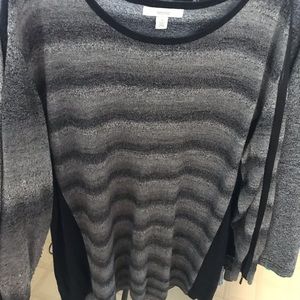 Crew neck lightweight sweater